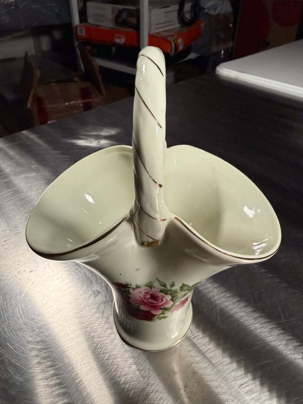 Vintage Style Ceramic Floral Rose Basket Vase with Gold Trim